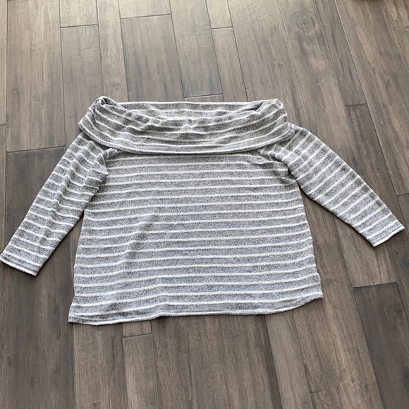 Lane Bryant Sweaters - Lane Bryant Off The Shoulder Sweater Plus Sz 22/24